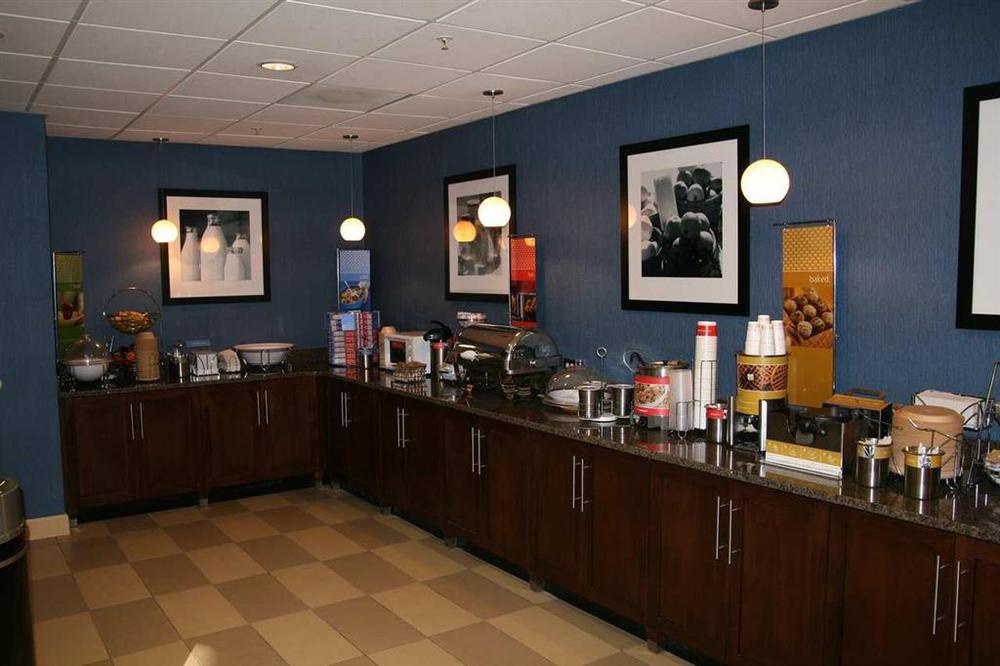 Hampton Inn Salem East - Electric Road Restaurace fotografie