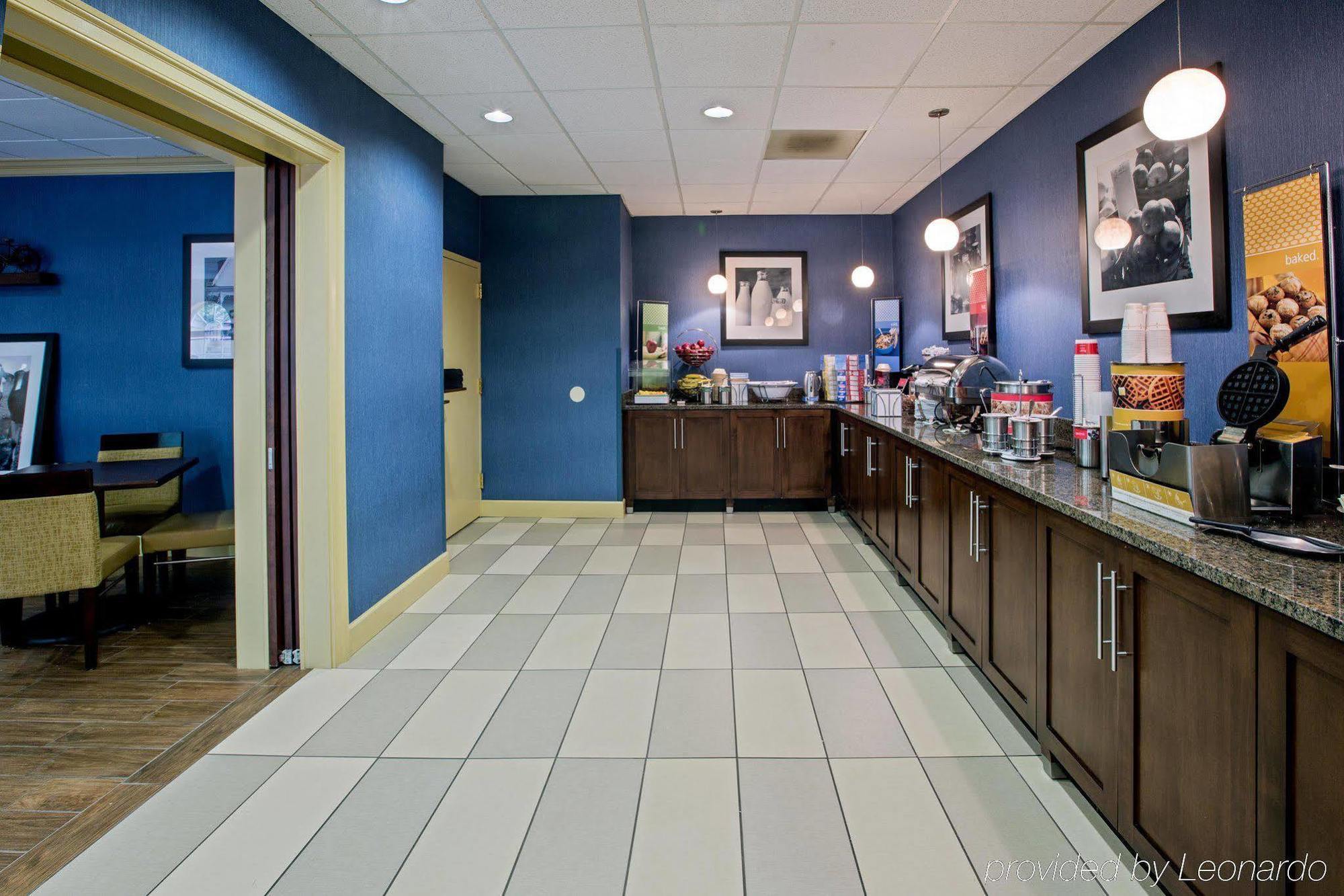 Hampton Inn Salem East - Electric Road Exteriér fotografie